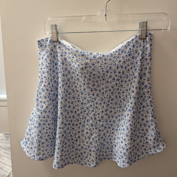 H&M mini skirt with floral pattern - Picture 2 of 3